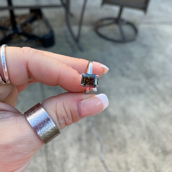 Stunning 2.08 ct radiant cut Moissanite - Picture 6 of 8